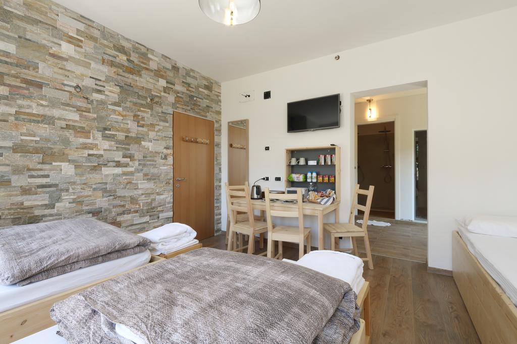 Bed & Wellness Fisterre Bed and Breakfast Belluno Rum bild